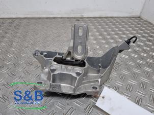 Gebruikte Motorrubber Opel Corsa F (UB/UH/UP) 1.2 12V 75 Prijs € 70,00 Margeregeling aangeboden door Schaap & Bron