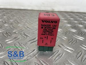 Gebruikte Brandstofpomp relais Volvo V70 (GW/LW/LZ) 2.5 10V Prijs € 23,00 Margeregeling aangeboden door Schaap & Bron