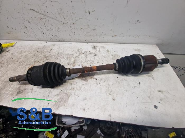 Gebruikte Steekas links-voor Hyundai i10 (F5) 1.2i 16V Prijs € 75,00 Margeregeling aangeboden door Schaap & Bron