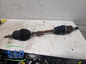 Gebruikte Aandrijfas links-voor Hyundai i10 (F5) 1.2i 16V Prijs € 75,00 Margeregeling aangeboden door Schaap & Bron