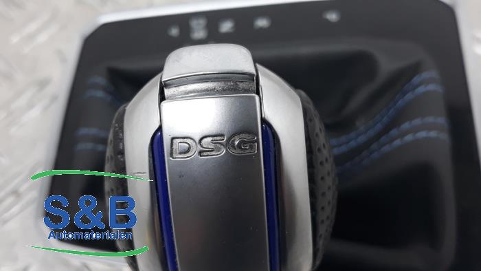 Versnellingspookhoes van een Volkswagen Passat Variant (3G5) 1.4 GTE 16V 2016