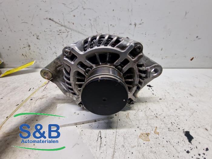 Dynamo van een Mitsubishi Outlander (GF/GG) 2.0 16V 4x2 2015