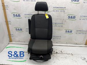 Gebruikte Voorstoel links Volkswagen Crafter 2.0 TDI 16V Prijs € 375,00 Margeregeling aangeboden door Schaap & Bron