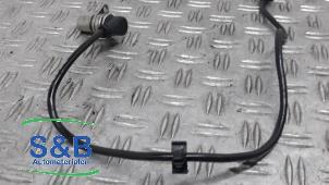 Gebruikte Krukas sensor Volkswagen Golf III Cabrio Restyling (1E7) 2.0 Prijs € 60,00 Margeregeling aangeboden door Schaap & Bron