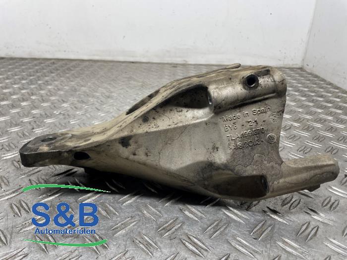 Gebruikte Motorrubber Volkswagen Transporter T6 2.0 TDI Prijs € 55,00 Margeregeling aangeboden door Schaap & Bron