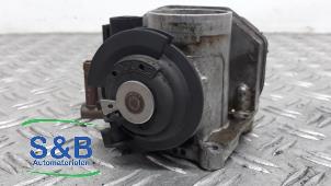 Gebruikte Gasklephuis Volkswagen Polo III (6N1) 1.4i 60 Prijs € 75,00 Margeregeling aangeboden door Schaap & Bron