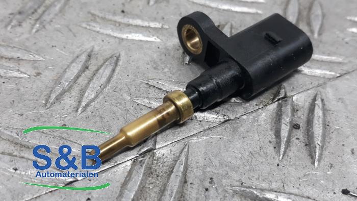 Gebruikte Radiateurtemperatuur sensor Volkswagen Golf VII (AUA) Prijs € 15,00 Margeregeling aangeboden door Schaap & Bron