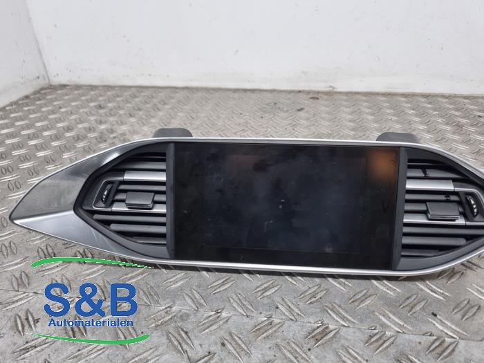 Gebruikte Display Interieur Peugeot 308 SW (L4/L9/LC/LJ/LR) 1.6 BlueHDi 120 Prijs € 250,00 Margeregeling aangeboden door Schaap & Bron