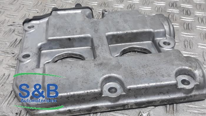 Gebruikte Kleppendeksel Subaru Impreza II Plus (GG) 2.0 GX 4x4 Prijs € 80,00 Margeregeling aangeboden door Schaap & Bron