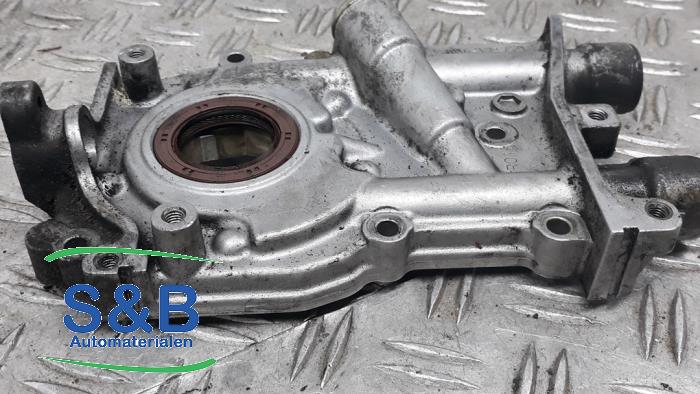 Gebruikte Oliepomp Subaru Impreza II Plus (GG) 2.0 GX 4x4 Prijs € 40,00 Margeregeling aangeboden door Schaap & Bron