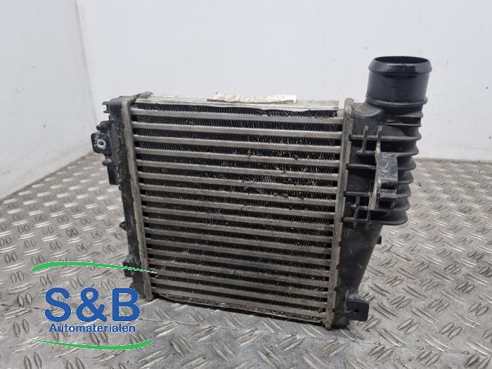 Gebruikte Intercooler Peugeot 308 SW (L4/L9/LC/LJ/LR) 1.6 BlueHDi 120 Prijs € 35,00 Margeregeling aangeboden door Schaap & Bron