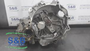 Gebruikte Versnellingsbak Volkswagen Polo IV (9N1/2/3) 1.2 12V Prijs € 150,00 Margeregeling aangeboden door Schaap & Bron