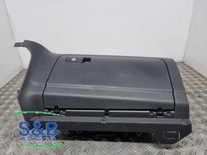 Gebruikte Dashboardkastje Volkswagen Golf V Variant (1K5) 1.4 TSI 122 16V Prijs € 50,00 Margeregeling aangeboden door Schaap & Bron