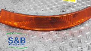 Gebruikte Pinker links Renault Trafic New (FL) 2.5 dCi 16V 135 Prijs € 20,00 Margeregeling aangeboden door Schaap & Bron