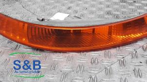 Gebruikte Pinker rechts Renault Trafic New (FL) 2.5 dCi 16V 135 Prijs € 20,00 Margeregeling aangeboden door Schaap & Bron