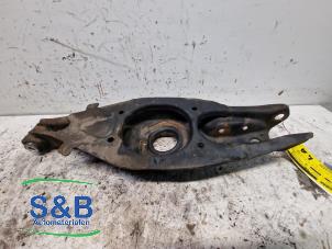 Gebruikte Draagarm onder links-achter Mercedes C Combi (S202) 1.8 C180T 16V Prijs € 25,00 Margeregeling aangeboden door Schaap & Bron