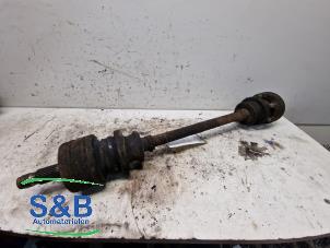 Gebruikte Aandrijfas rechts-achter Mercedes C Combi (S202) 1.8 C180T 16V Prijs € 40,00 Margeregeling aangeboden door Schaap & Bron