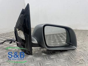 Gebruikte Buitenspiegel rechts Volkswagen Polo IV (9N1/2/3) 1.4 16V 75 Prijs € 40,00 Margeregeling aangeboden door Schaap & Bron