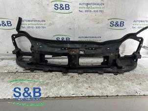 Gebruikte Frontpaneel Renault Trafic New (FL) 2.5 dCi 16V 135 Prijs € 55,00 Margeregeling aangeboden door Schaap & Bron