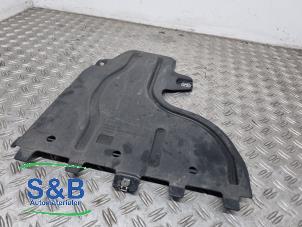 Gebruikte Bodem beschermplaat Volkswagen Golf VIII (CD1) 1.5 TSI BlueMotion 16V Prijs € 15,00 Margeregeling aangeboden door Schaap & Bron