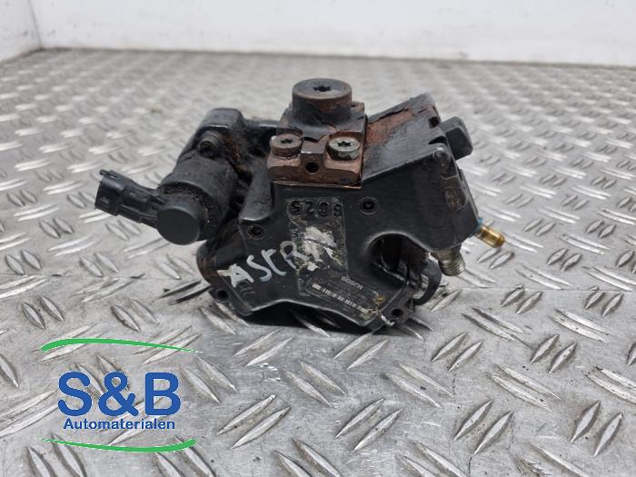 Gebruikte Dieselpomp Opel Astra H (L69) 1.3 CDTI 16V Ecotec Prijs € 100,00 Margeregeling aangeboden door Schaap & Bron