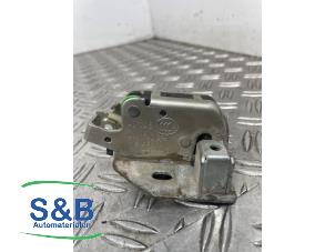 Gebruikte Deurslot Cilinder links Volkswagen Crafter 2.0 BiTDI Prijs € 19,99 Margeregeling aangeboden door Schaap & Bron