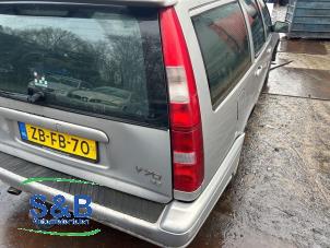 Gebruikte Achterlicht rechts Volvo V70 (GW/LW/LZ) 2.5 10V Prijs € 20,00 Margeregeling aangeboden door Schaap & Bron