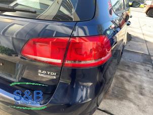 Gebruikte Achterlicht rechts Volkswagen Passat Variant (365) 2.0 TDI 16V 140 Prijs € 40,00 Margeregeling aangeboden door Schaap & Bron