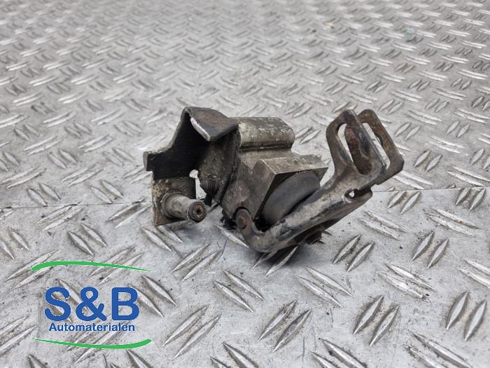 Gebruikte Rembooster Volkswagen Polo IV (9N1/2/3) 1.4 16V 100 Prijs € 100,00 Margeregeling aangeboden door Schaap & Bron