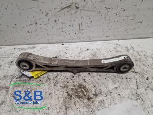 Gebruikte Draagarm onder rechts-achter Tesla Model S 70 Prijs € 30,00 Margeregeling aangeboden door Schaap & Bron