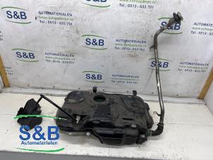 Gebruikte Brandstoftank Mercedes CLA Shooting Brake (117.9) 1.6 CLA-180 16V Prijs € 105,00 Margeregeling aangeboden door Schaap & Bron