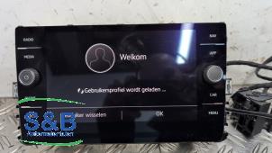 Gebruikte Radio Volkswagen Polo VI (AW1) 1.0 TSI 12V Prijs € 249,99 Margeregeling aangeboden door Schaap & Bron