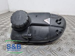 Gebruikte Expansievat Mercedes CLA Shooting Brake (117.9) 1.6 CLA-180 16V Prijs € 29,99 Margeregeling aangeboden door Schaap & Bron