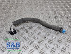 Gebruikte Microfoon Mercedes CLA Shooting Brake (117.9) 1.6 CLA-180 16V Prijs € 14,99 Margeregeling aangeboden door Schaap & Bron