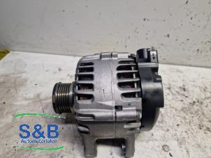 Dynamo van een Opel Corsa F (UB/UH/UP) 1.2 12V 75 2022