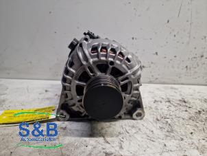 Dynamo van een Opel Corsa F (UB/UH/UP) 1.2 12V 75 2022