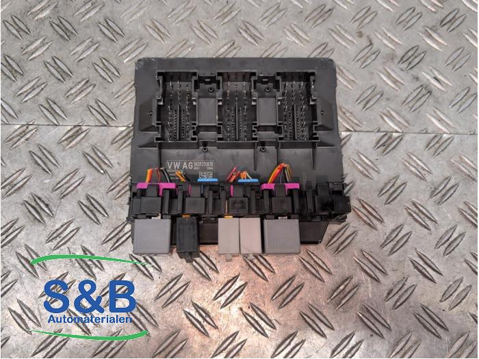 Gebruikte Central electronic module Seat Leon (1P1) 1.6 TDI 16V 105 Prijs € 125,00 Margeregeling aangeboden door Schaap & Bron