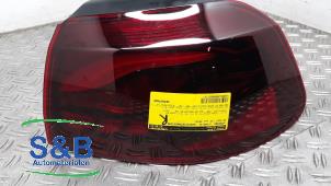 Gebruikte Achterlicht rechts Volkswagen Golf VI Variant (AJ5/1KA) 1.4 TSI 122 16V Prijs € 40,00 Margeregeling aangeboden door Schaap & Bron