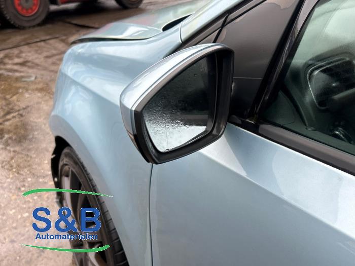 Buitenspiegel links van een Volkswagen Polo V (6R) 1.2 TDI 12V BlueMotion 2011