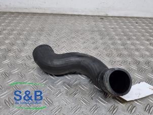 Gebruikte Intercooler Slang Volkswagen Transporter/Caravelle T4 2.5 TDI Prijs € 49,99 Margeregeling aangeboden door Schaap & Bron