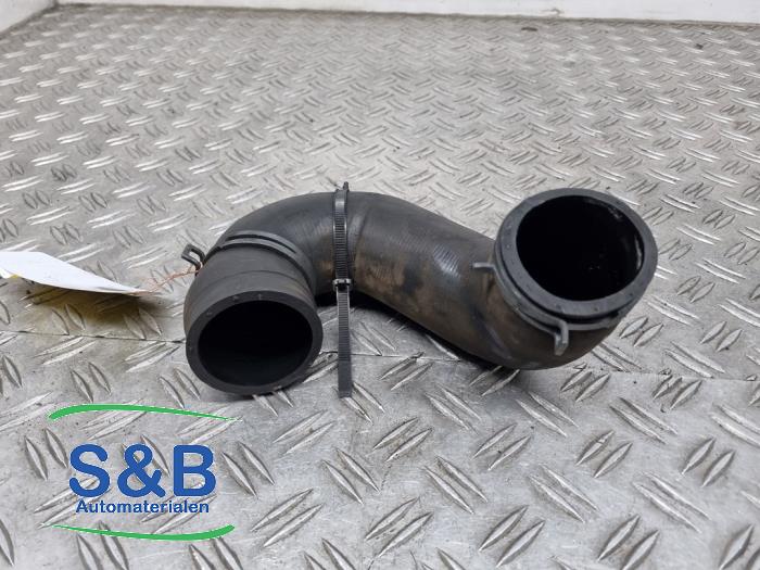 Gebruikte Intercooler Slang Volkswagen Transporter/Caravelle T4 2.5 TDI Prijs € 49,99 Margeregeling aangeboden door Schaap & Bron