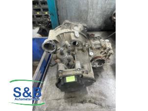 Gebruikte Versnellingsbak Volkswagen Caddy III (2KA,2KH,2CA,2CH) 1.9 TDI Prijs € 499,00 Margeregeling aangeboden door Schaap & Bron