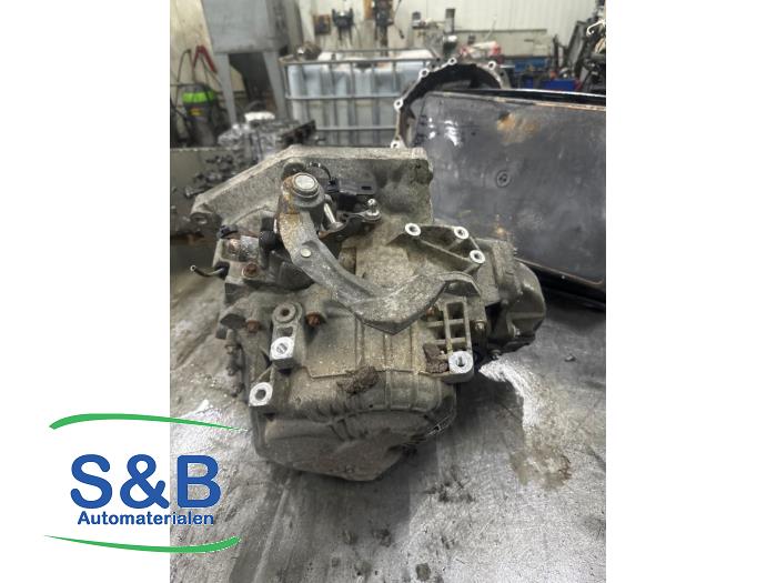 Gebruikte Versnellingsbak Opel Zafira (M75) 1.9 CDTI 16V Prijs € 300,00 Margeregeling aangeboden door Schaap & Bron