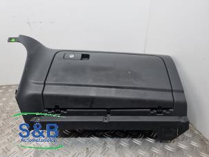 Gebruikte Dashboardkastje Volkswagen Golf VI Variant (AJ5/1KA) 1.6 TDI 16V 105 Prijs € 40,00 Margeregeling aangeboden door Schaap & Bron