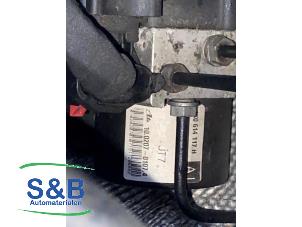 Gebruikte ABS Pomp Volkswagen Golf V Variant (1K5) 1.6 Prijs € 100,00 Margeregeling aangeboden door Schaap & Bron