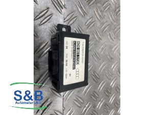 Gebruikte Alarm module Audi A6 Avant (C5) 2.5 TDI V6 24V Prijs € 22,00 Margeregeling aangeboden door Schaap & Bron