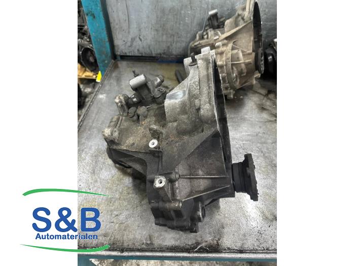 Gebruikte Versnellingsbak Volkswagen Golf V (1K1) 2.0 SDI Prijs € 395,00 Margeregeling aangeboden door Schaap & Bron
