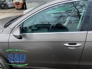 Gebruikte Deur 4Deurs links-voor Volkswagen Passat Variant (365) 1.4 TSI 16V Prijs € 225,00 Margeregeling aangeboden door Schaap & Bron
