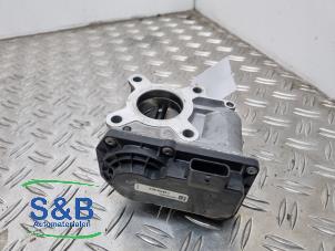 Gebruikte Gasklephuis Renault Twingo II (CN) 1.2 16V Prijs € 99,99 Margeregeling aangeboden door Schaap & Bron