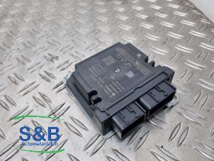 Gebruikte Airbag Module Tesla Model 3 Standard RWD Plus, Long Range RWD Prijs € 124,99 Margeregeling aangeboden door Schaap & Bron